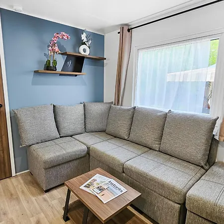 Bora Bora 2023 Camping